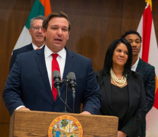 Florida Governor DeSantis Brilliantly Blasts Fake News Media