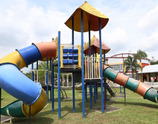 Eleven Year Old Girl Attacked With Acid on Playground