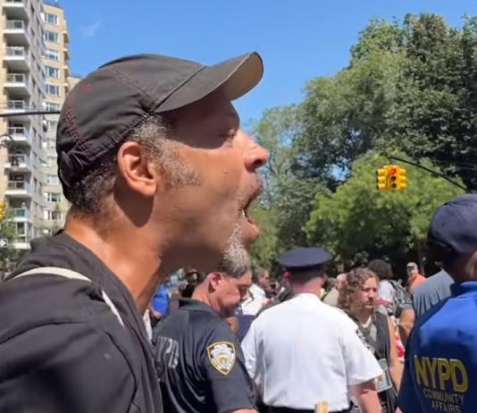 NYC Anti-migrant Rally Turns Violent At Clash With Counter-protesters Outside Gracie Mansion